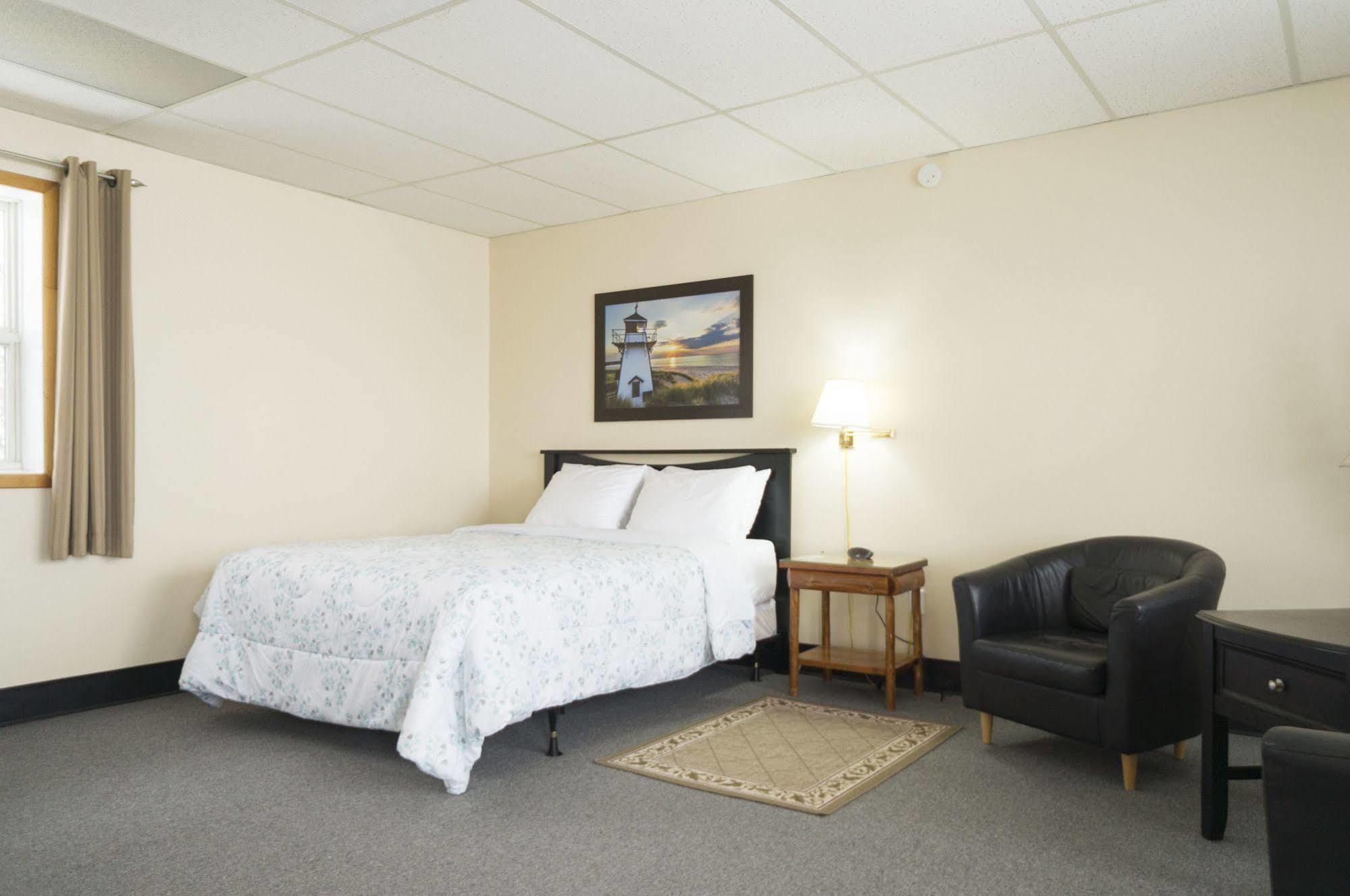 Wayside Motel Manitoulin Manitowaning Bagian luar foto